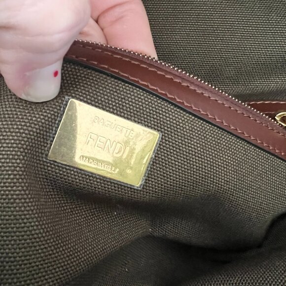 Fendi x Sara Coleman 2021 FF Fisheye baguette - Picture 8 of 9